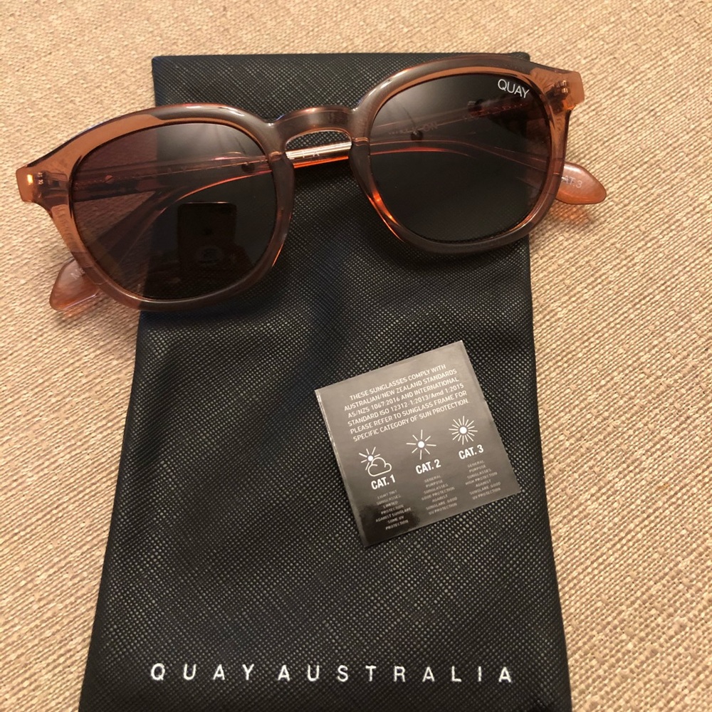 Quay Australia Polarized Walk On Sunglasses 126